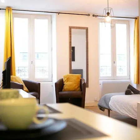 à De L'hypercentre Apartamento *